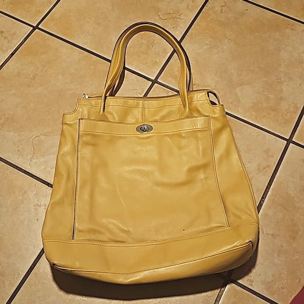 Banana Republic, camel/tan